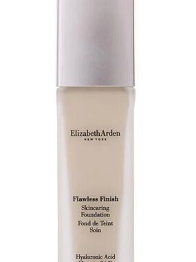 Elizabeth Arden Flawless Finish Foundation - 120W